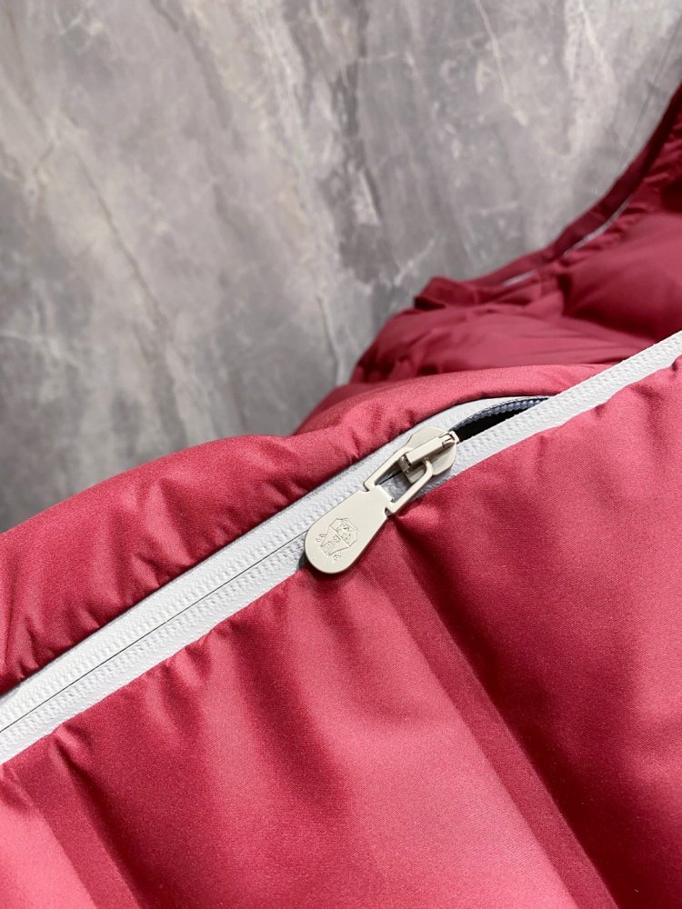 Жилетка на пуху фото 7