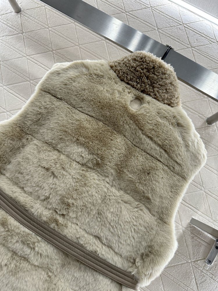 Жилетка Teddy Plush меховая женская фото 4