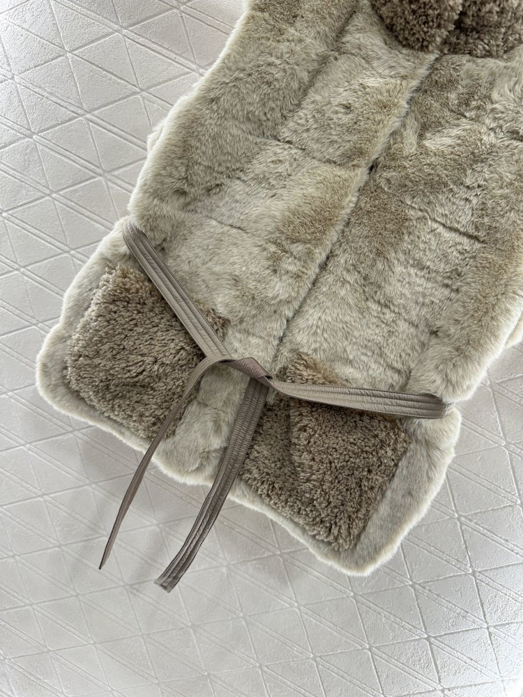 Жилетка Teddy Plush меховая женская фото 5