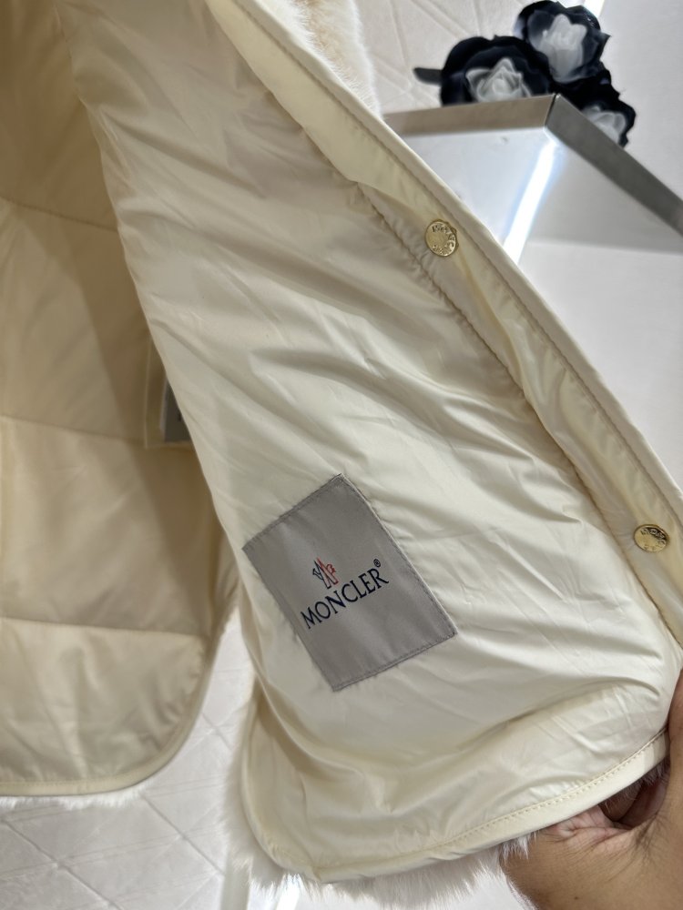 Жилетка Teddy Plush хутряна жіноча фото 7