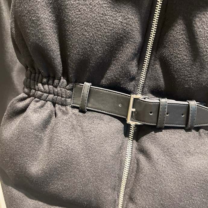 Жилетка женская на пуху с поясом фото 8