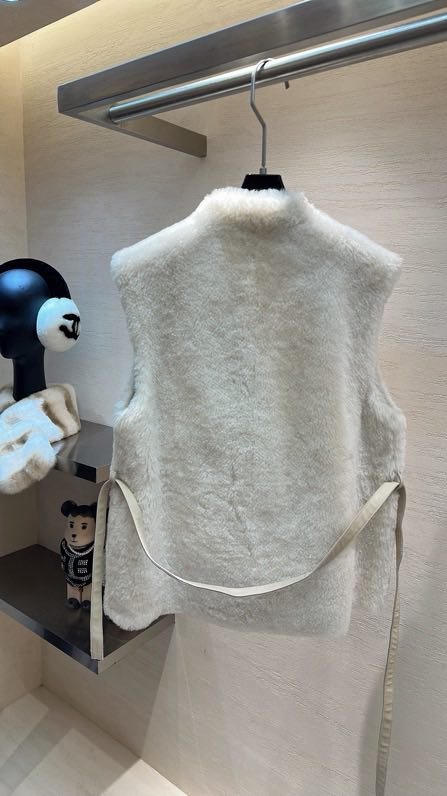 Vest women's from belt фото 7