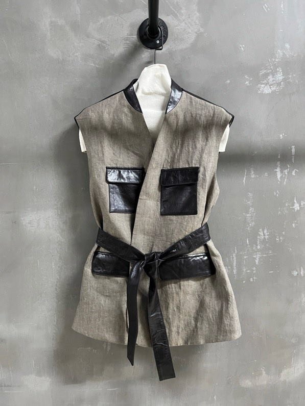 Жилетка женская