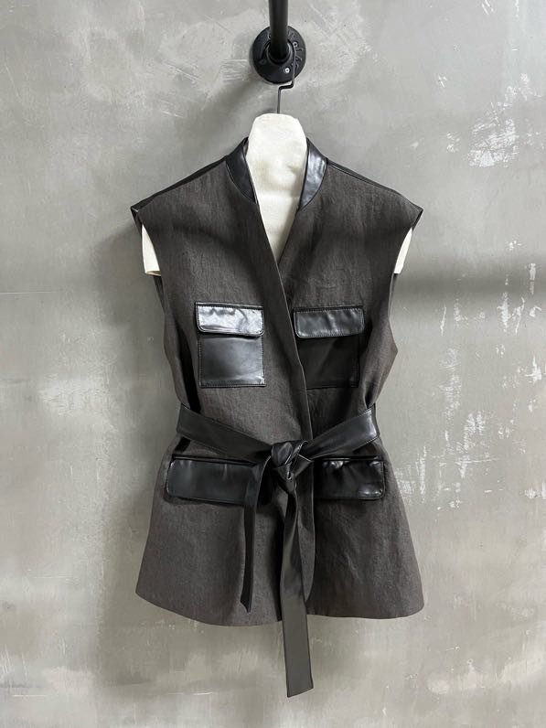 Жилетка жіноча