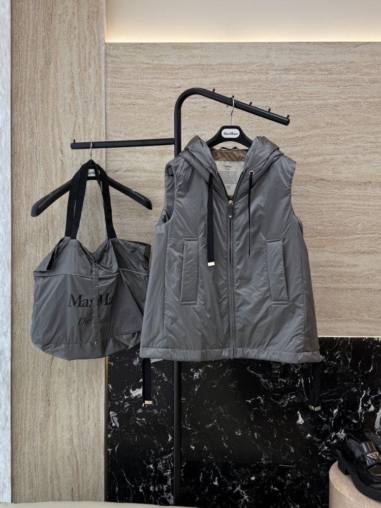 Жилетка жіноча