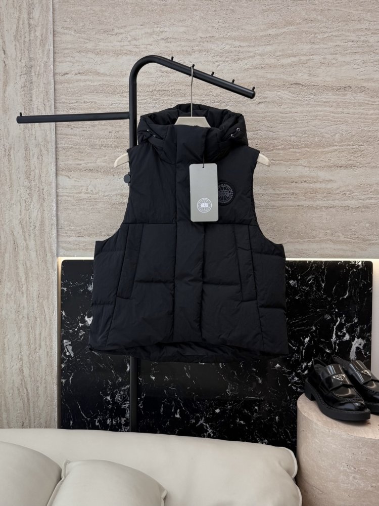 Жилетка женская