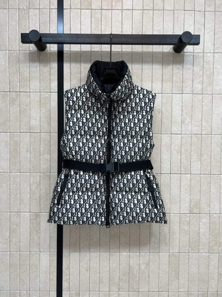 Жилетка женская