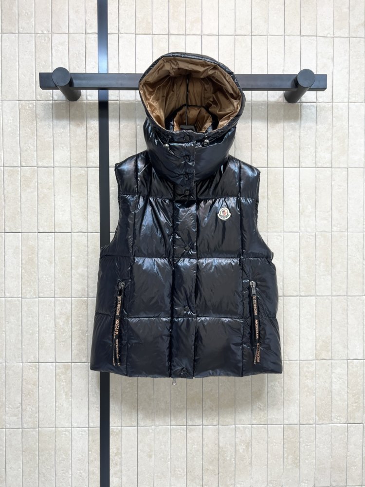 Жилетка жіноча