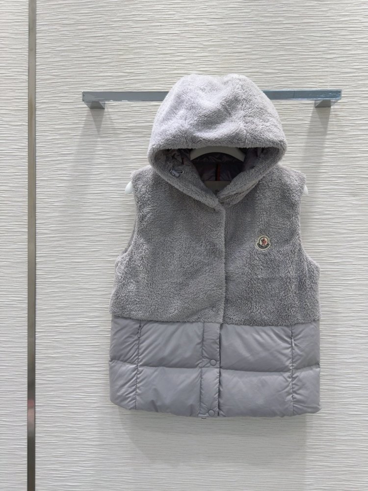 Жилетка жіноча