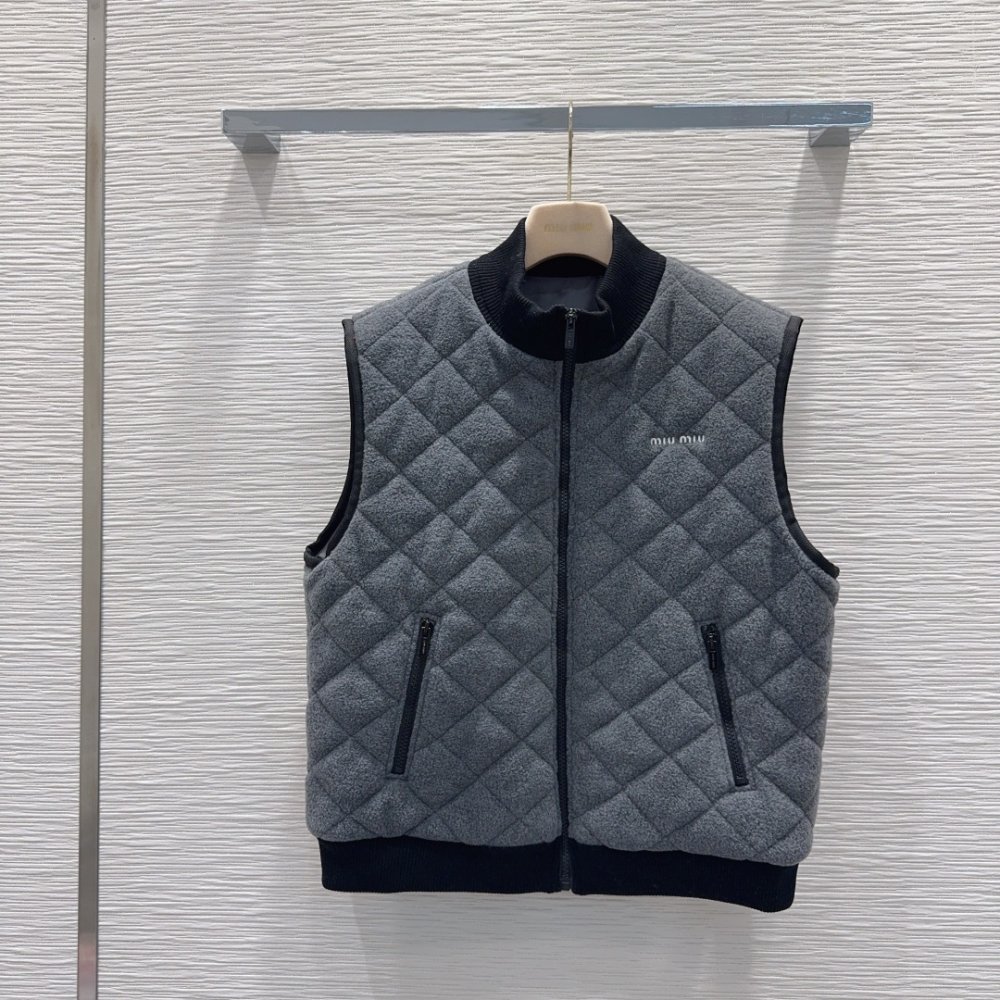 Vest women's
