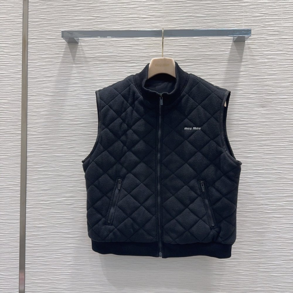 Жилетка женская