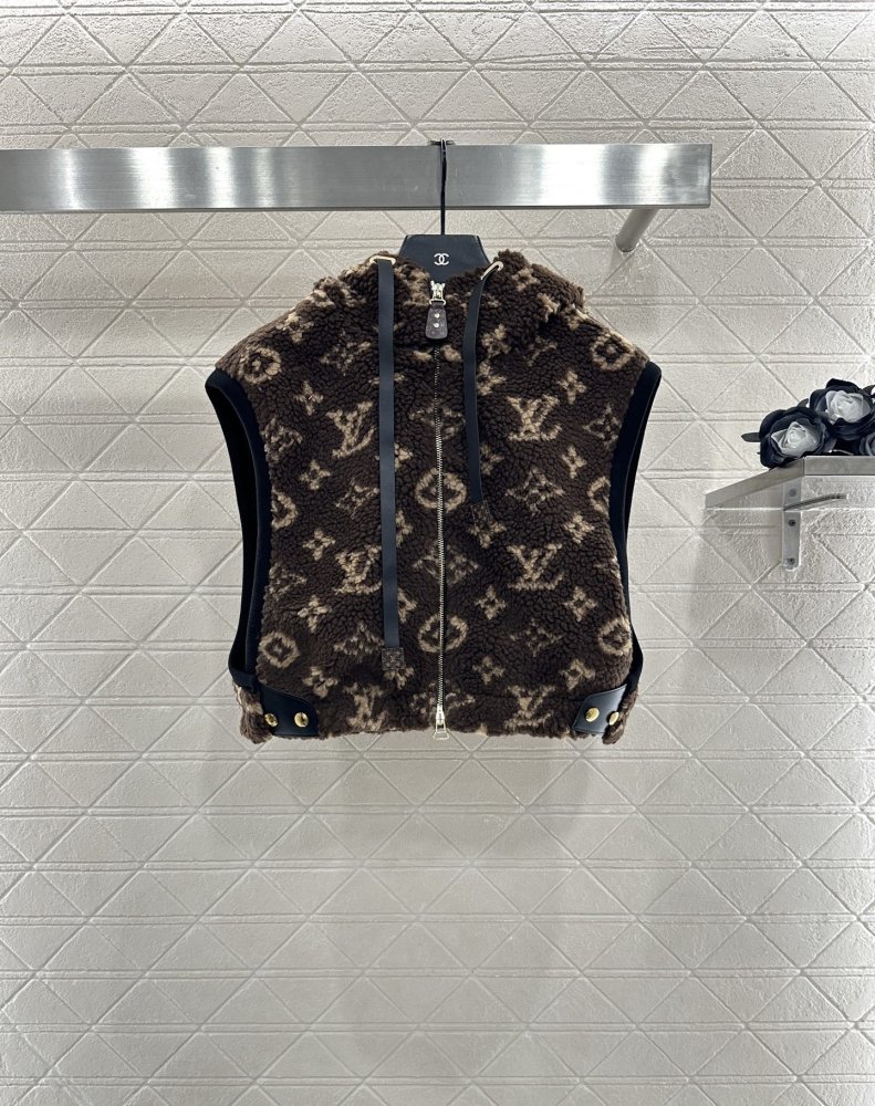 Жилетка женская