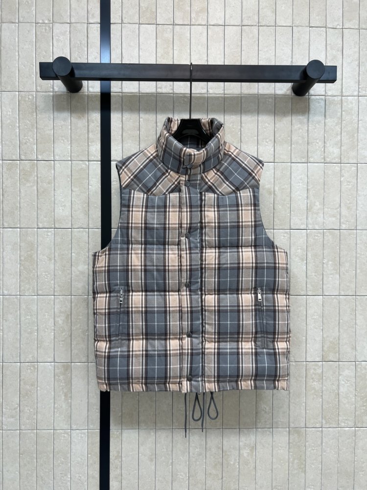 Жилетка жіноча