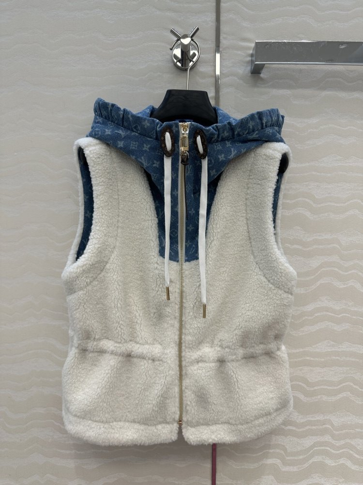 Жилетка жіноча