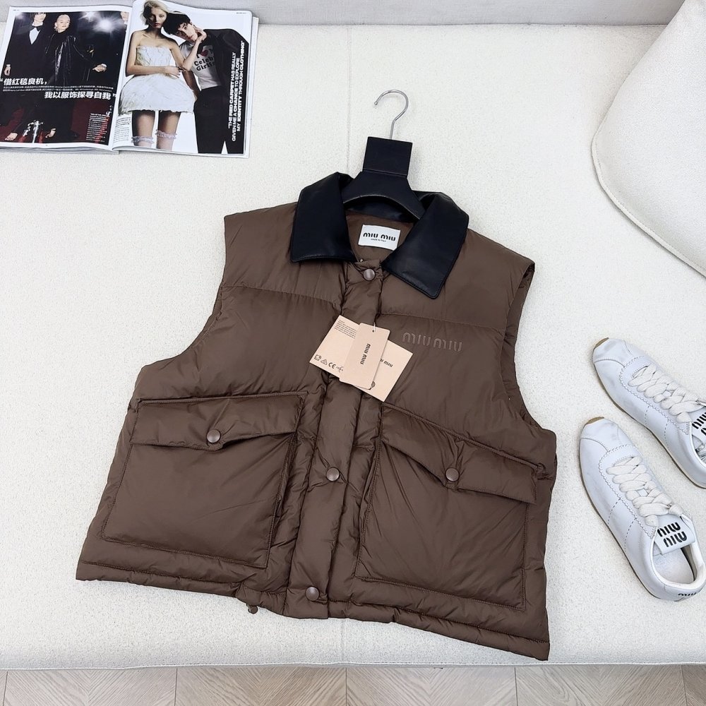 Vest women's