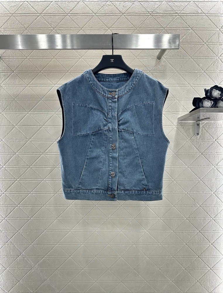 Vest women's