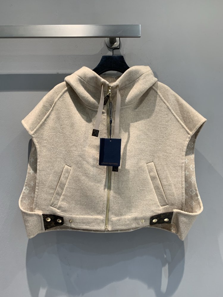 Жилетка женская