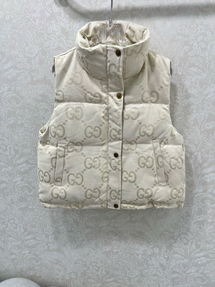 Жилетка женская