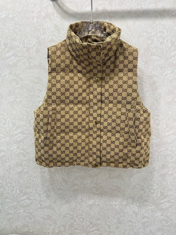 Жилетка жіноча