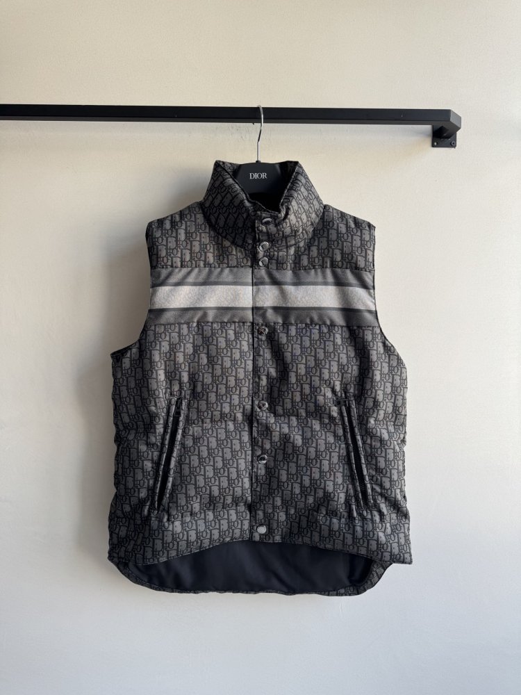 Жилетка женская