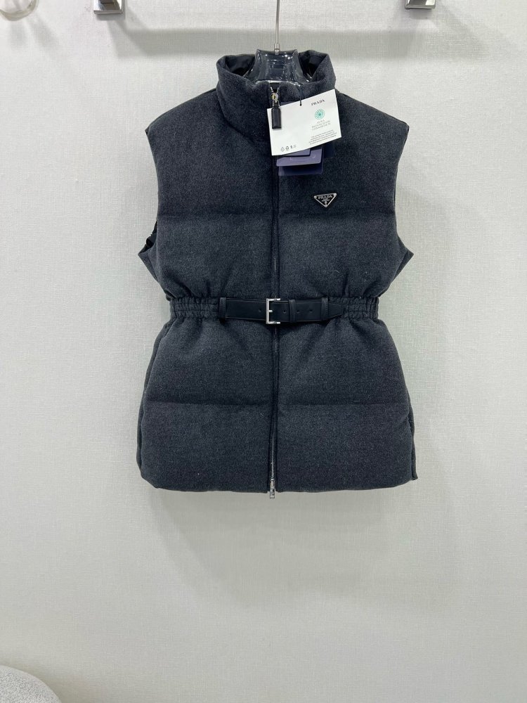 Жилетка женская