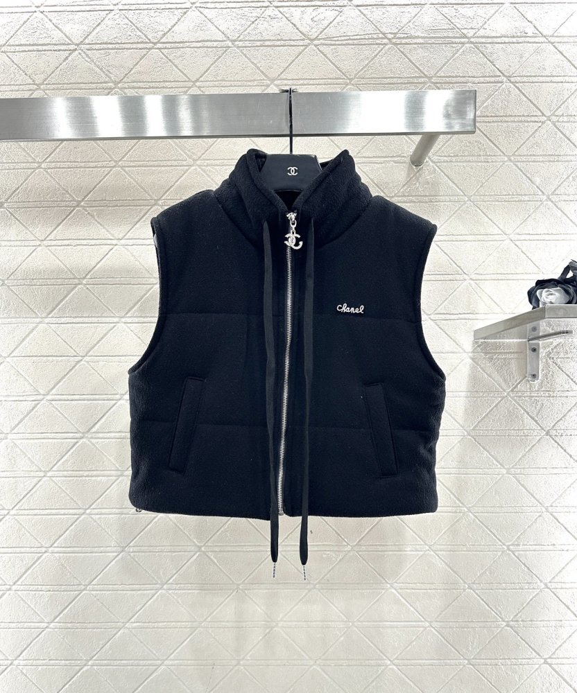 Жилетка женская