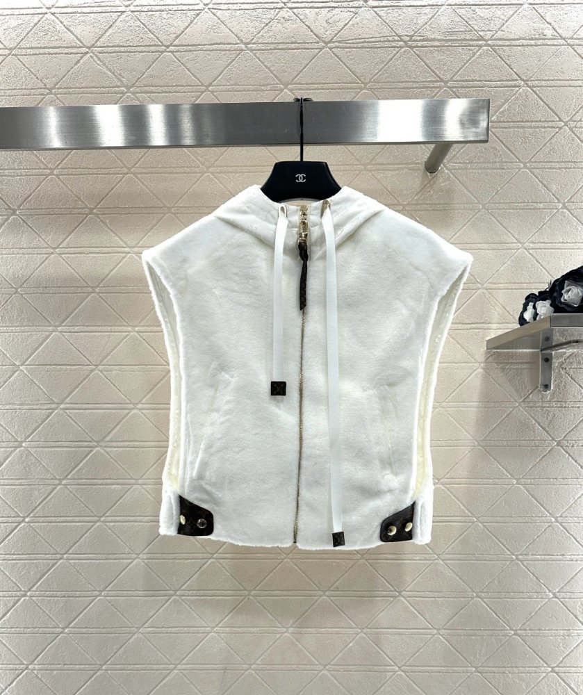 Жилетка женская