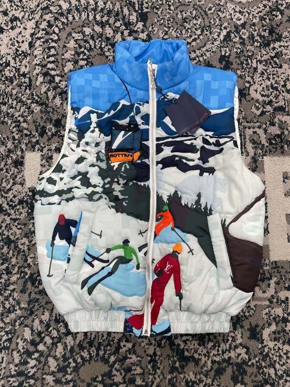 Жилетка женская