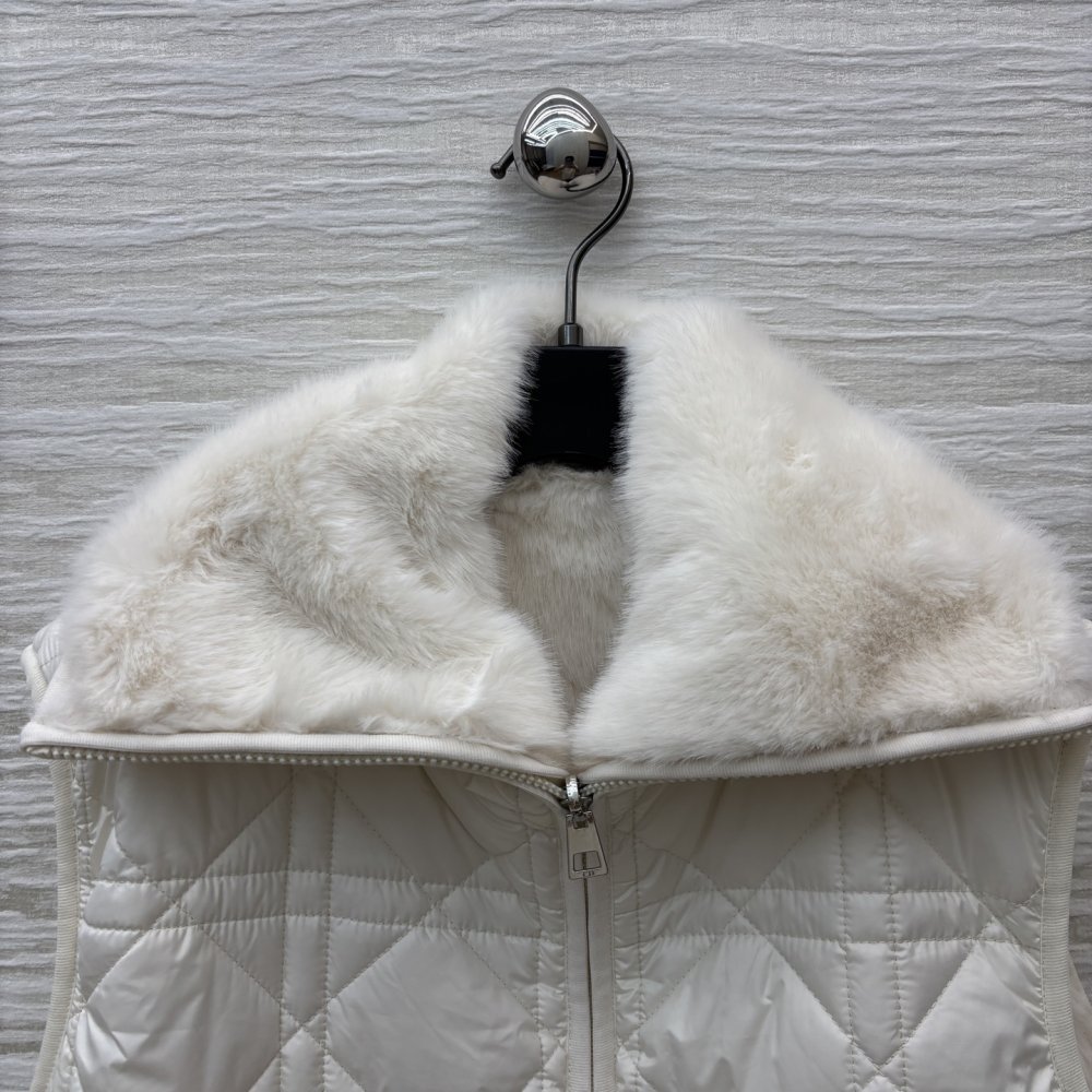 Жилетка женская фото 2