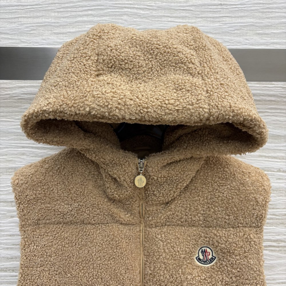 Жилетка жіноча фото 2