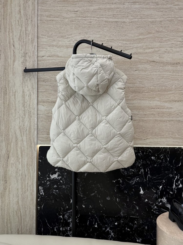 Жилетка жіноча фото 2