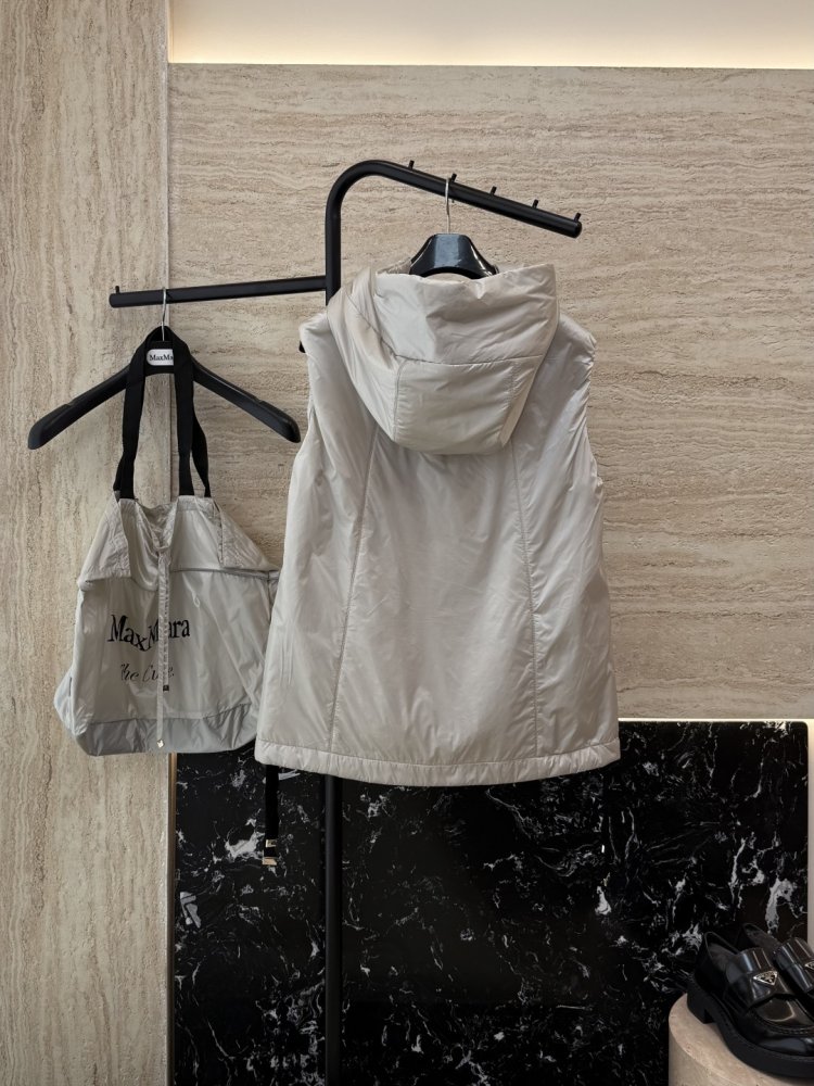 Жилетка жіноча фото 2