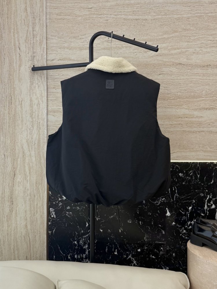 Vest women's фото 2