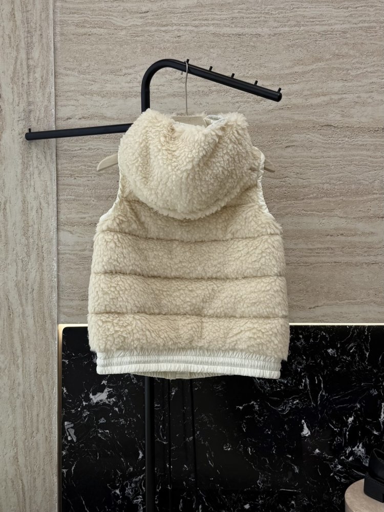 Жилетка жіноча фото 2