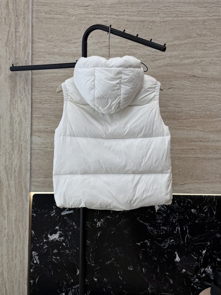 Жилетка женская фото 2