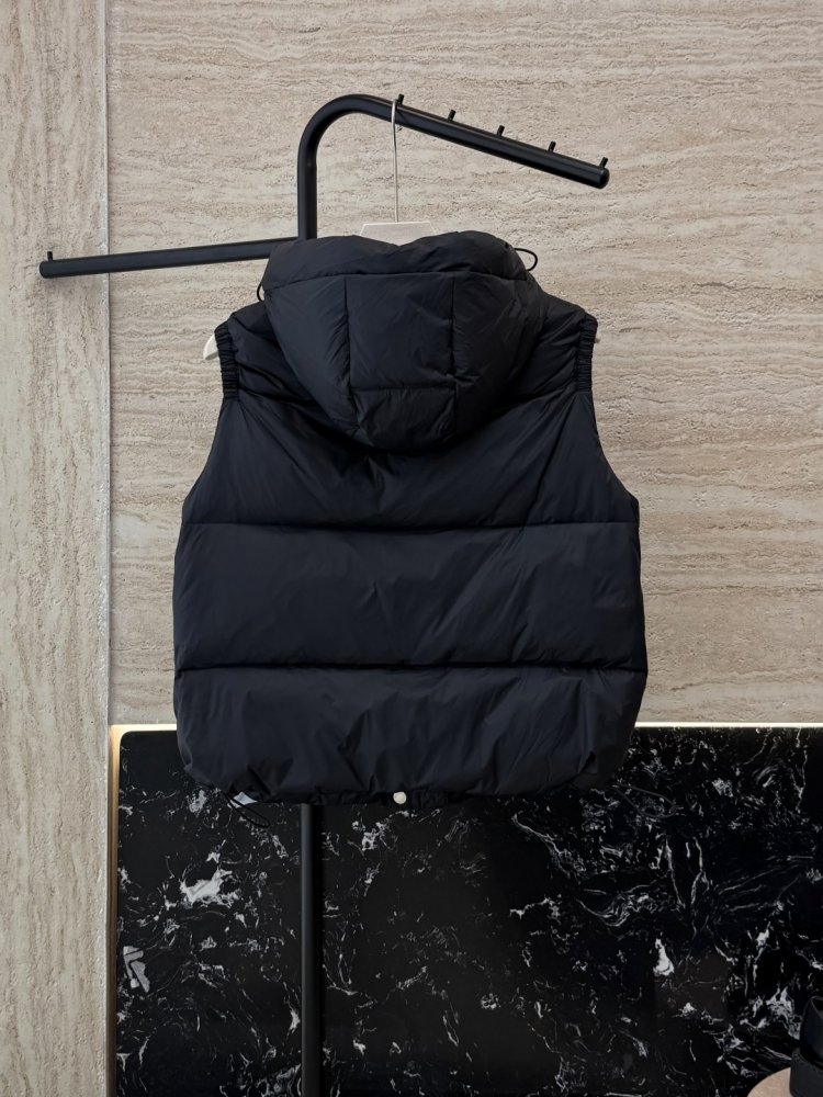 Жилетка женская фото 2