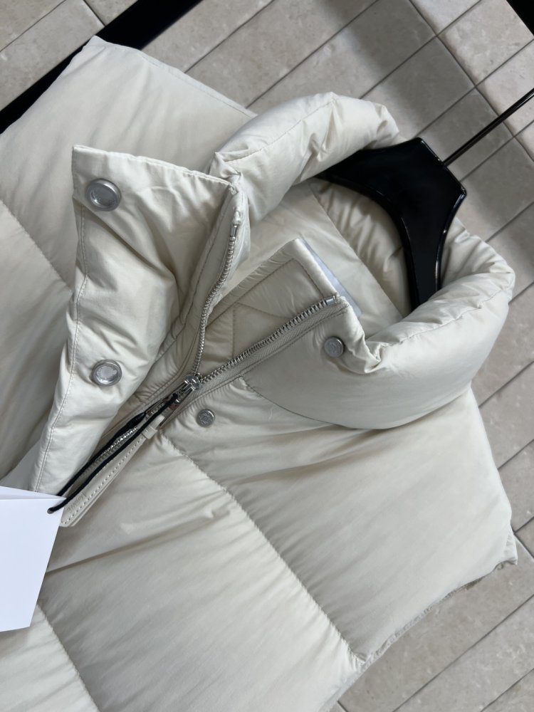 Vest women's фото 2