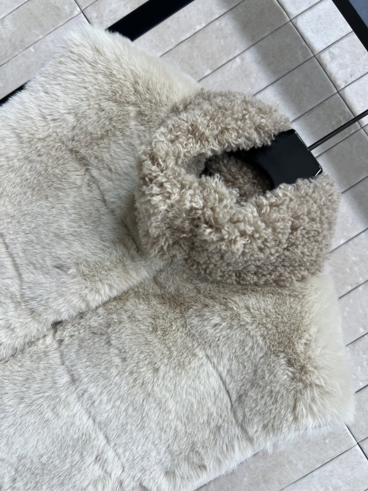 Vest women's фото 2