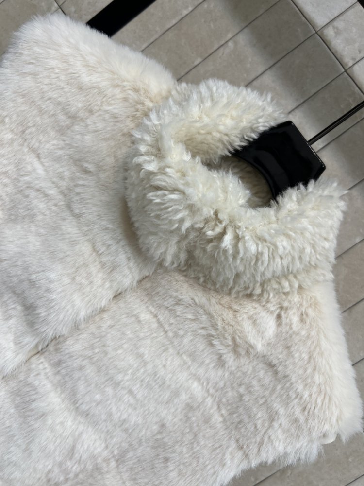 Vest women's фото 2