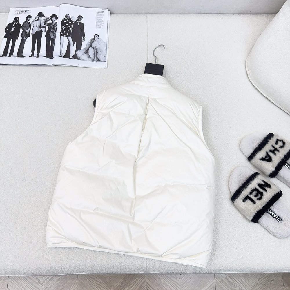 Vest women's фото 2