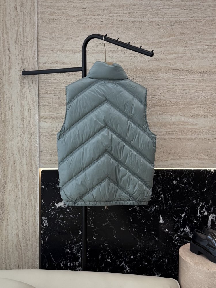 Vest women's фото 2