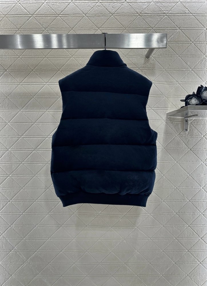 Vest women's фото 2