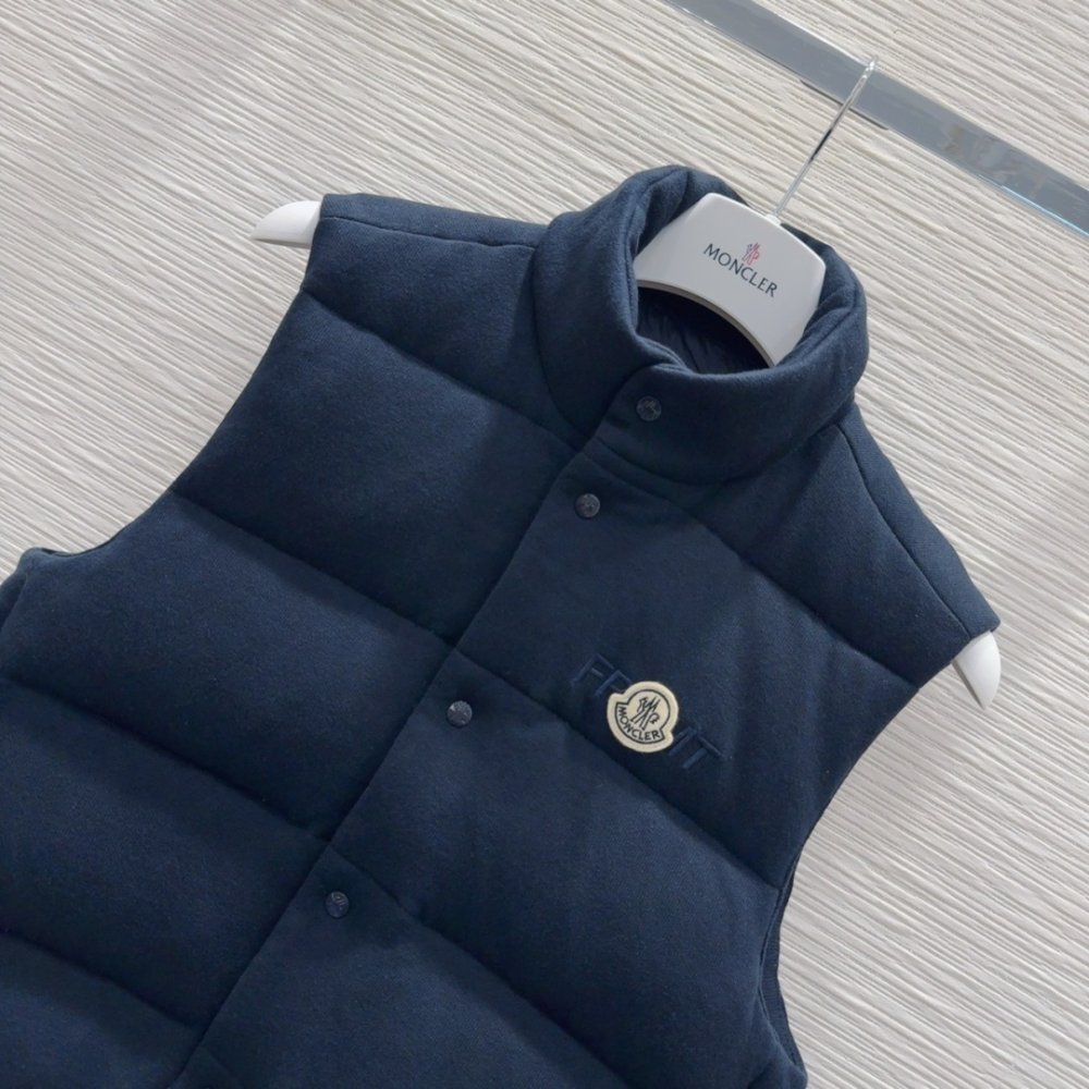 Жилетка женская фото 2