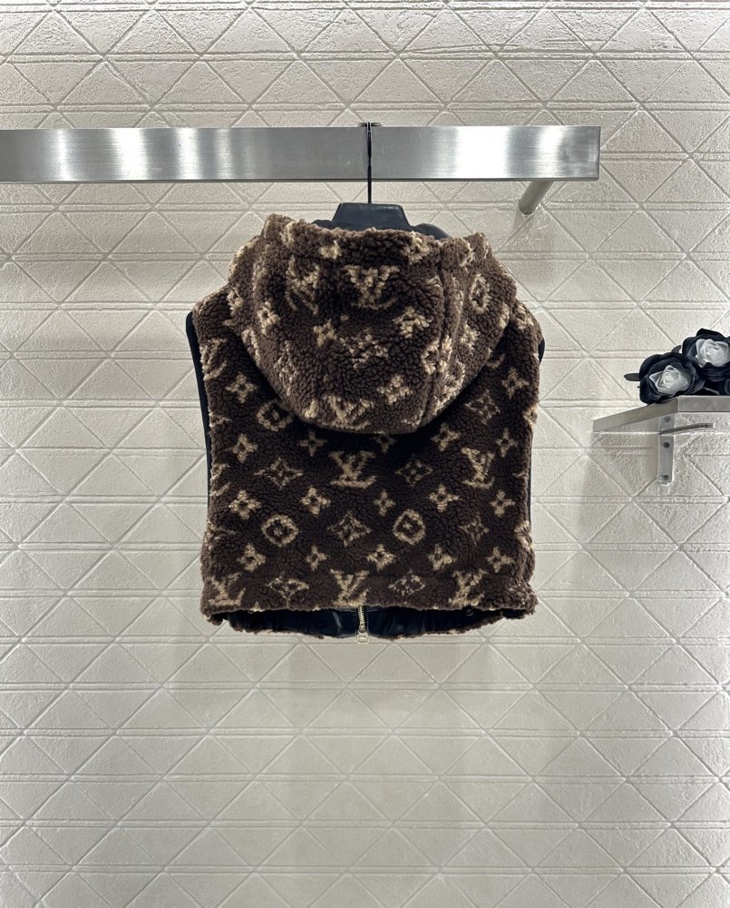 Жилетка женская фото 2