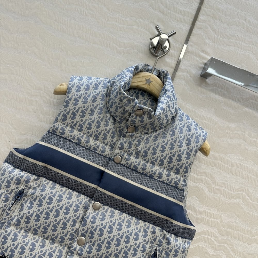 Жилетка женская фото 2