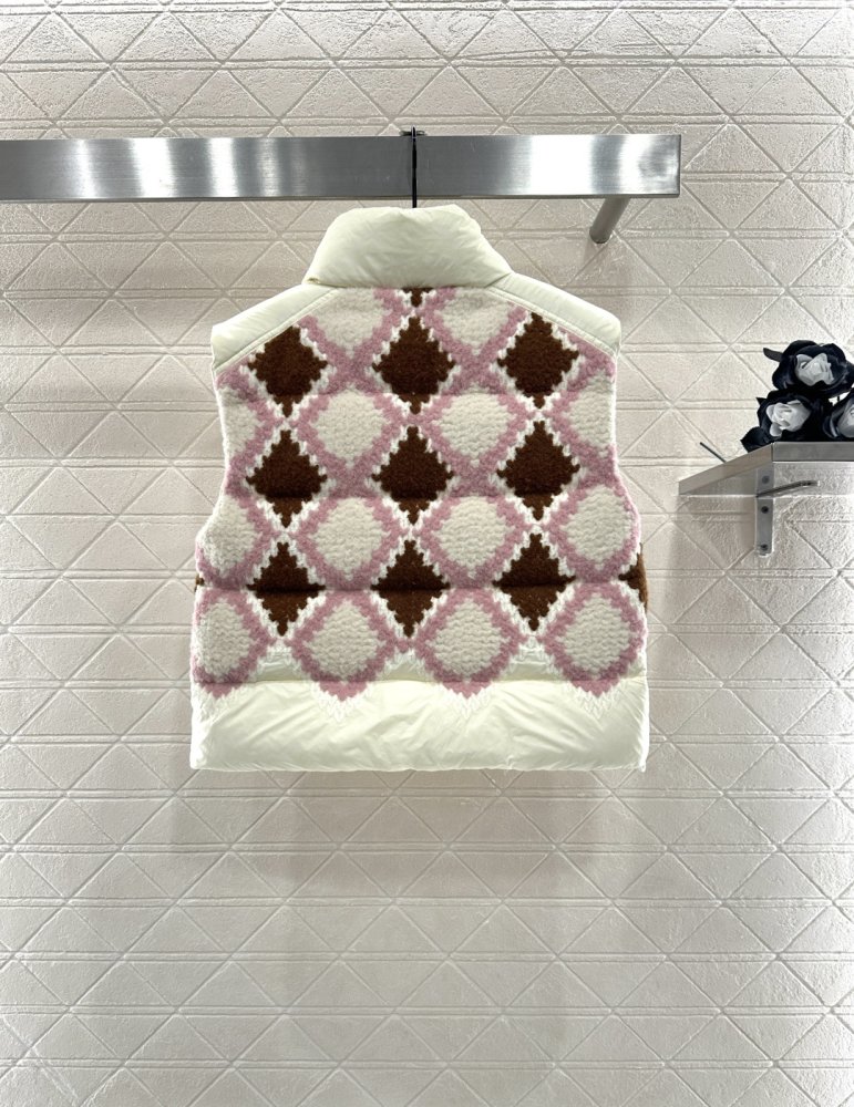 Жилетка женская фото 2