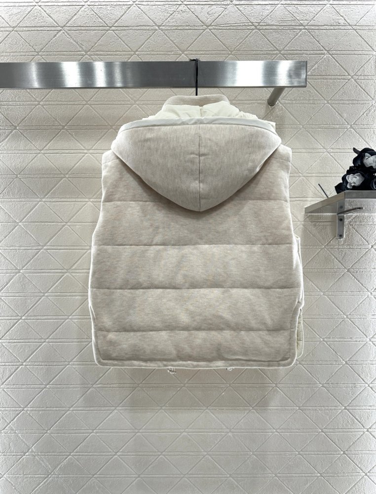 Жилетка женская фото 2