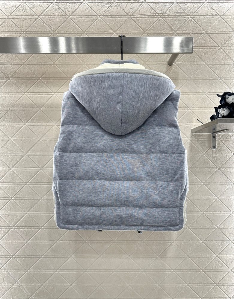 Жилетка женская фото 2