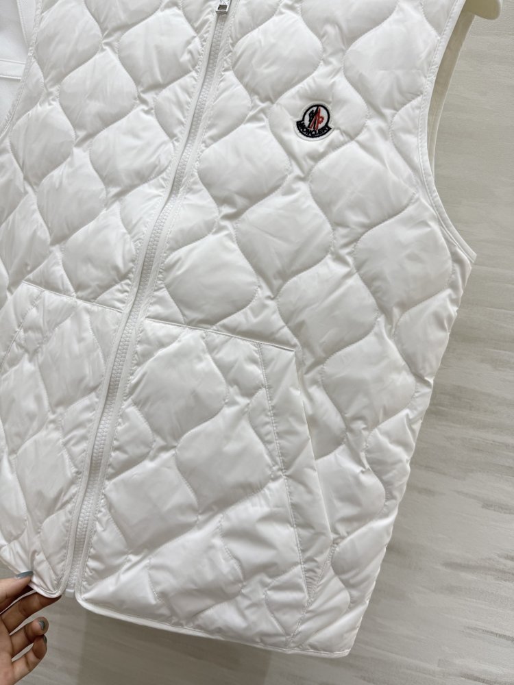 Vest women's фото 2