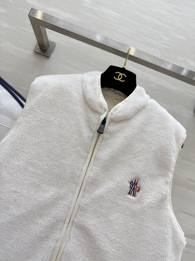 Жилетка жіноча фото 2